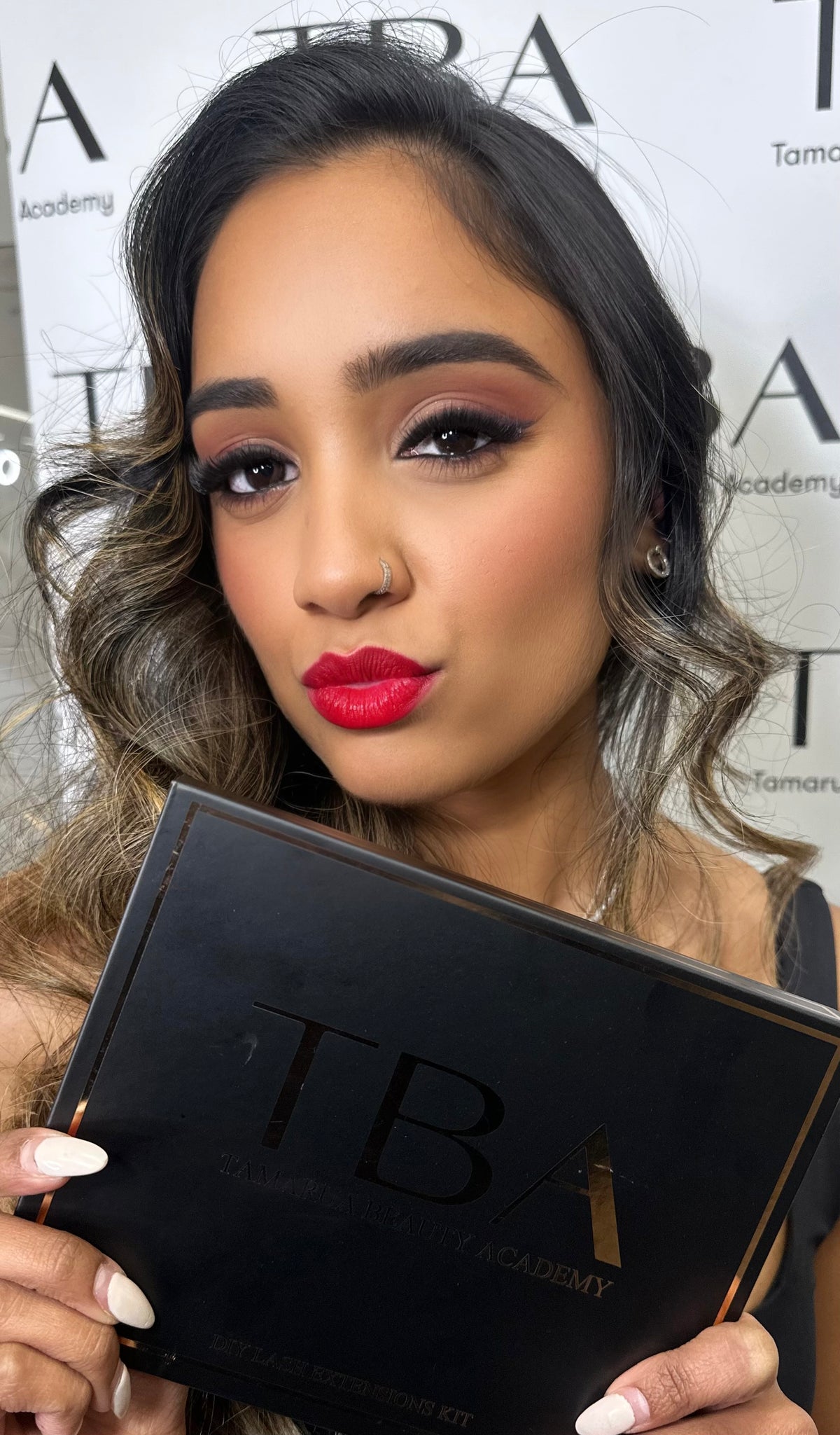 Glam, Sip & DIY Lash/Makeup Master Class 26th November 6-9pm