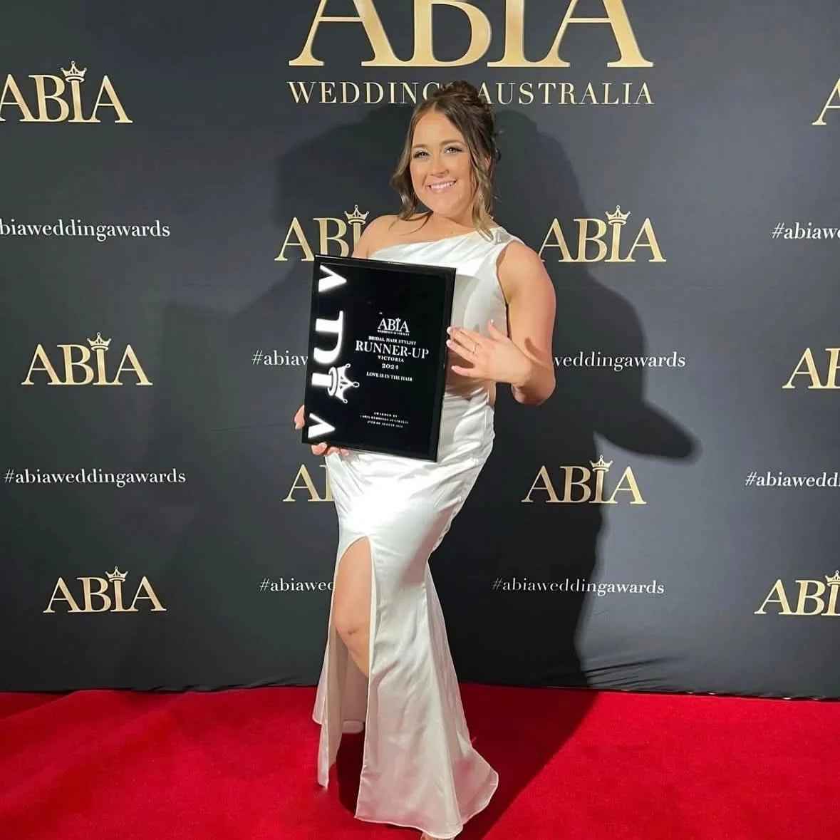 Ashleigh with her ABIA Wedding Australia runner-up award